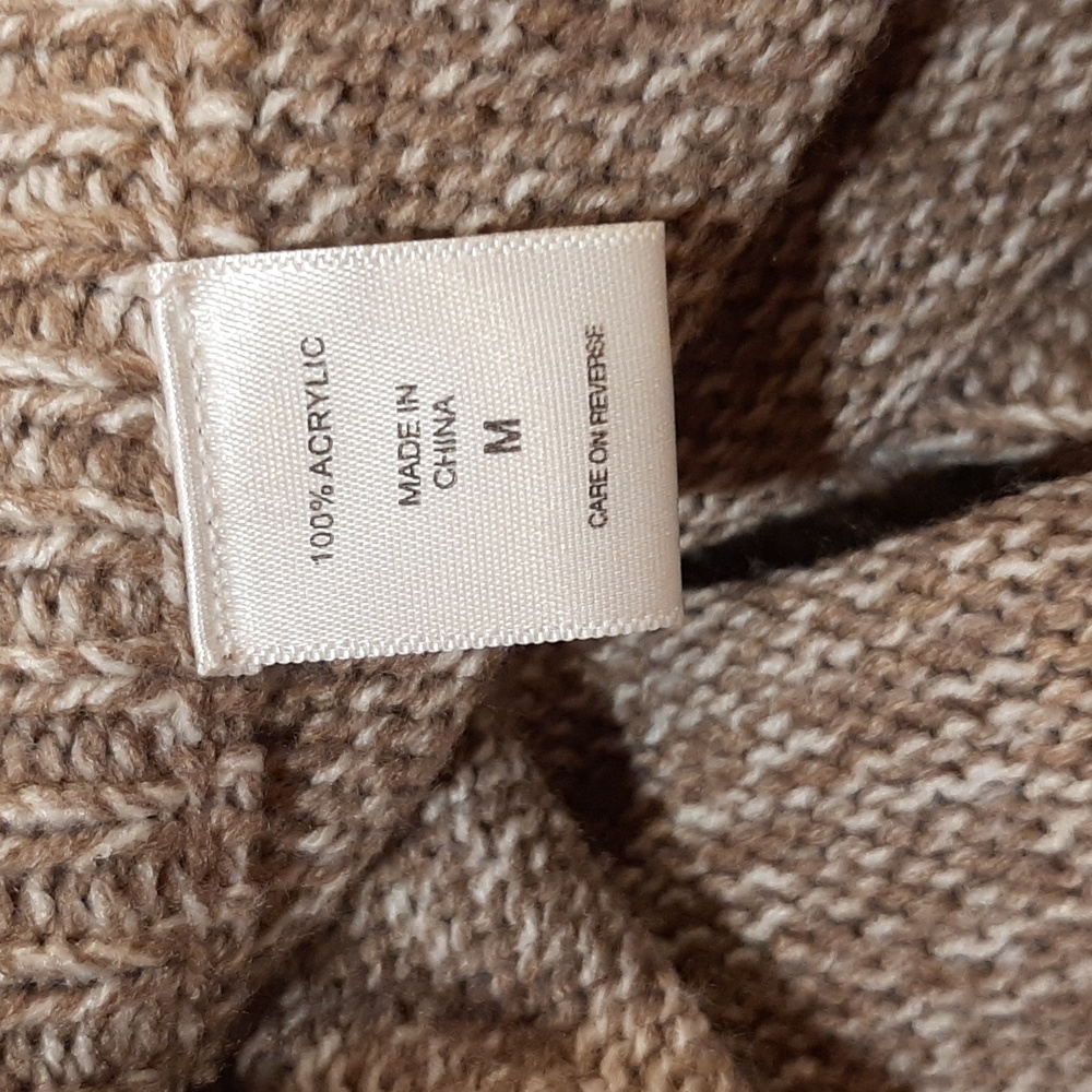 New York & Company Tan and White Short-Sleeved Turtleneck Sweater (M) - Picture 7 of 8